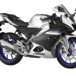 “Yamaha R15 V4: शक्ति और स्टाइल का बेहतरीन संयोजन” 155cc का 18.4 हॉर्सपावर के साथ