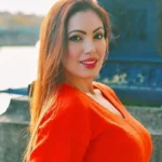 Munmun Dutta net worth 2025 : तारक मेहता का उल्टा चश्मा के बबिता जी का कुल संपति, गाड़ी और बंगलों