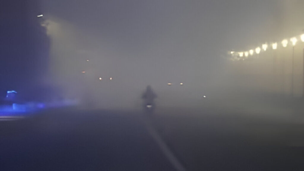 Very Poor AQI hits Delhi: petrol stations refuse fuel without PUCC, BS‑VI entry curbs in force