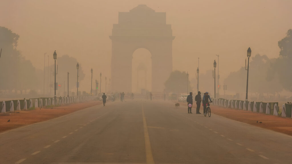 Delhi Enforces New Rule: No Fuel Without PUC, Old Cars Denied Entry from Today