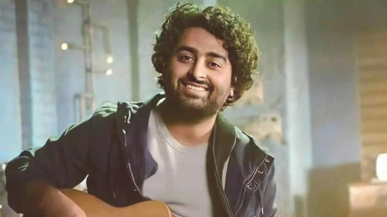Arijit Singh declares his retirement from playback singing, leaving fans in shock…